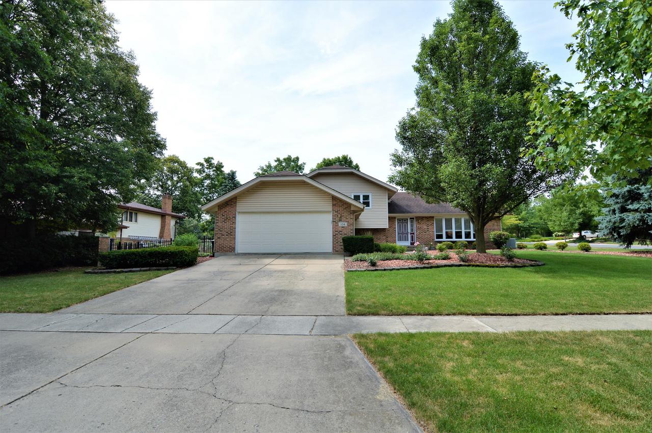 104 Cambridge Ct., Frankfort, IL 60423