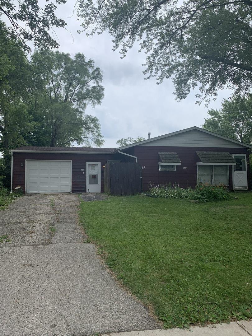 743 Houston Dr., Carpentersville, IL 60110