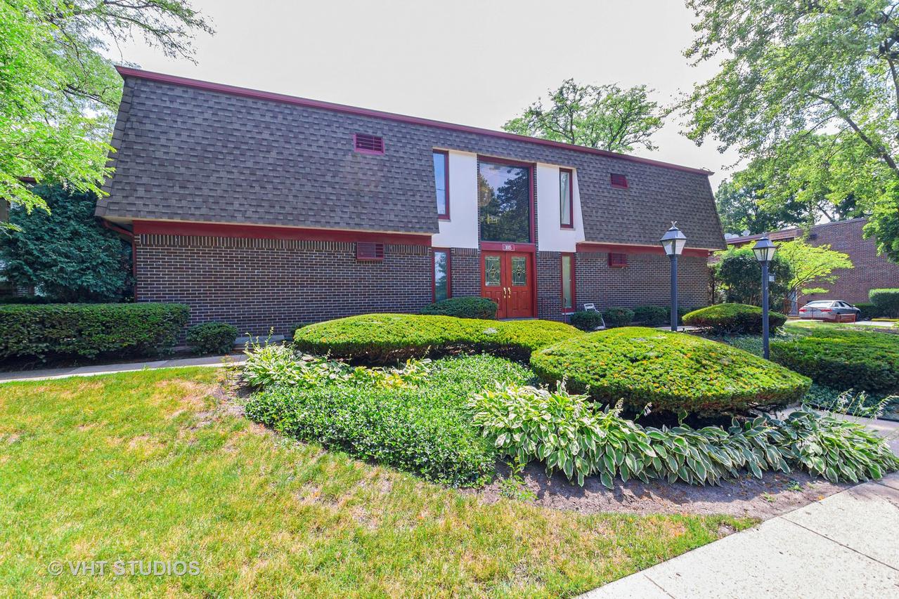 1015 Deerfield Rd. #131, Deerfield, IL 60015