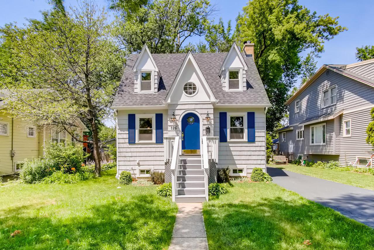 126 S Stewart Ave., Lombard, IL 60148