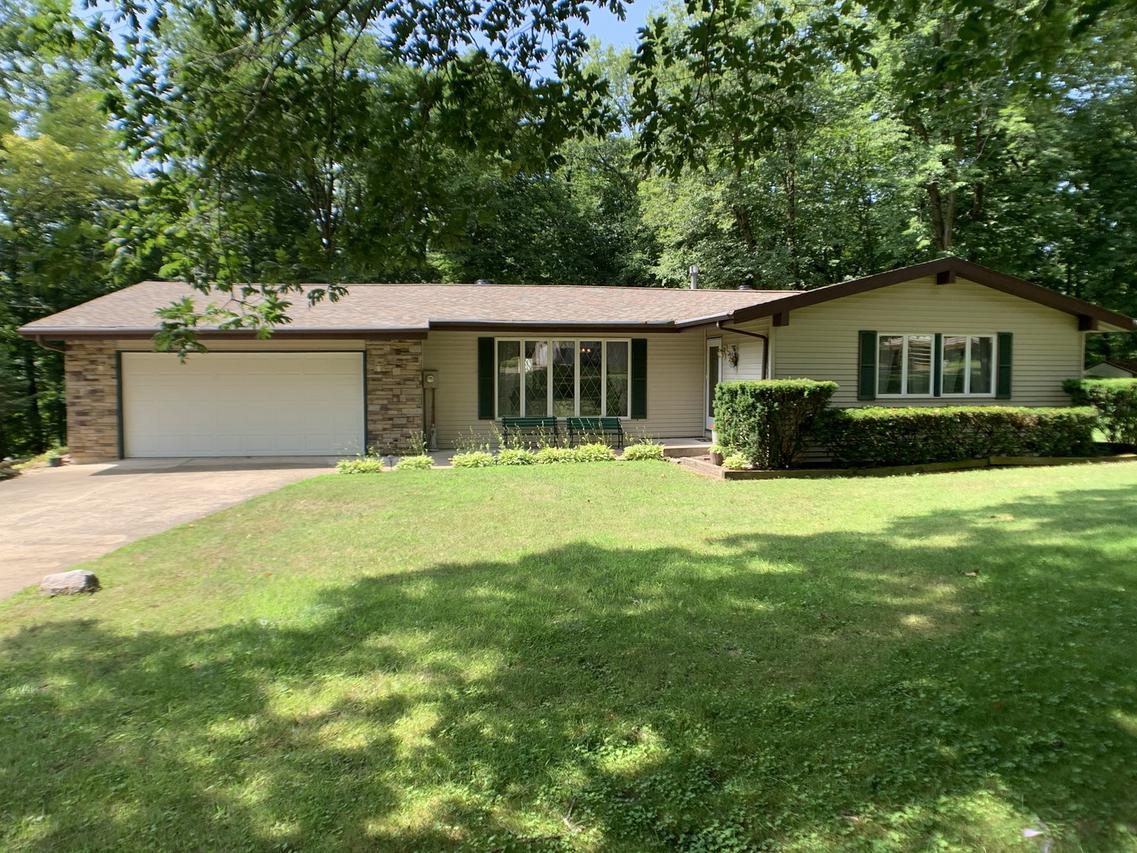 57 Fairoaks Dr., Putnam, IL 61560