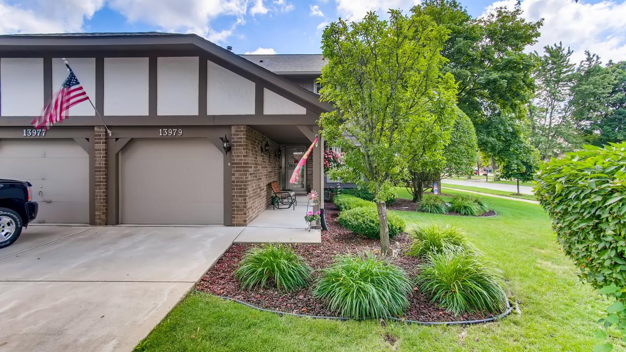 13979 Stonehenge Dr., Orland Park, IL 60462