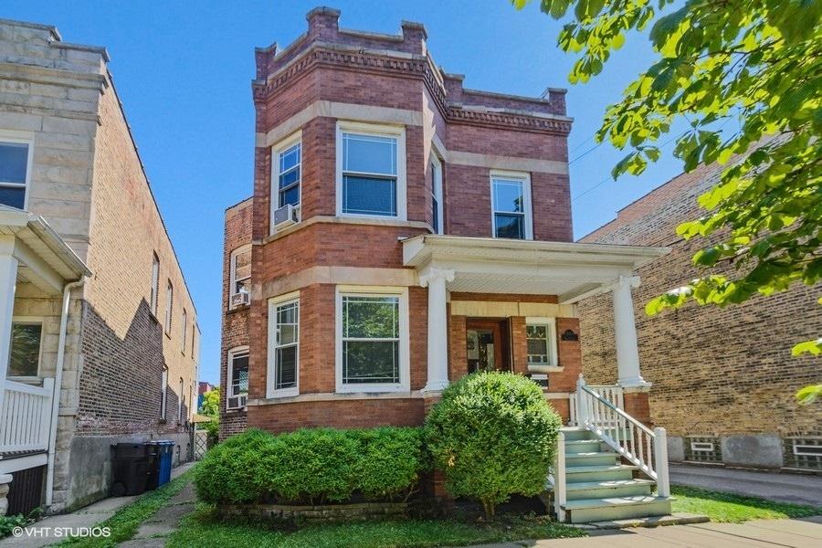2643 W Altgeld St., Chicago, IL 60647