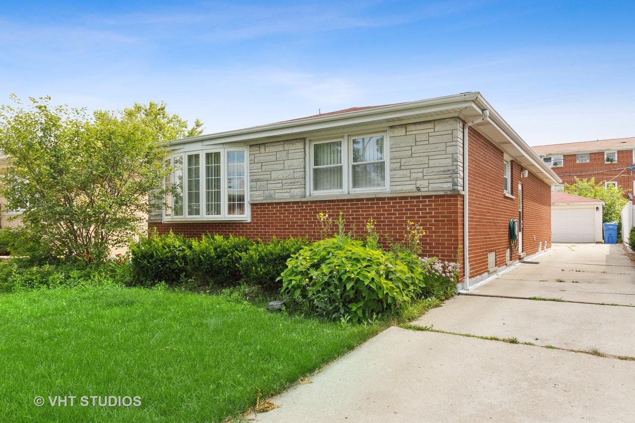 7931 S Komensky Ave., Chicago, IL 60652