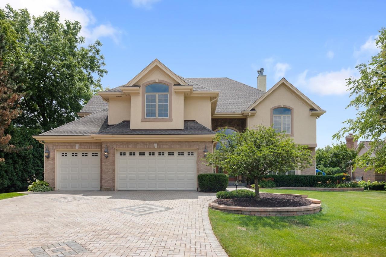 140 Los Lagos Dr., Bloomingdale, IL 60108