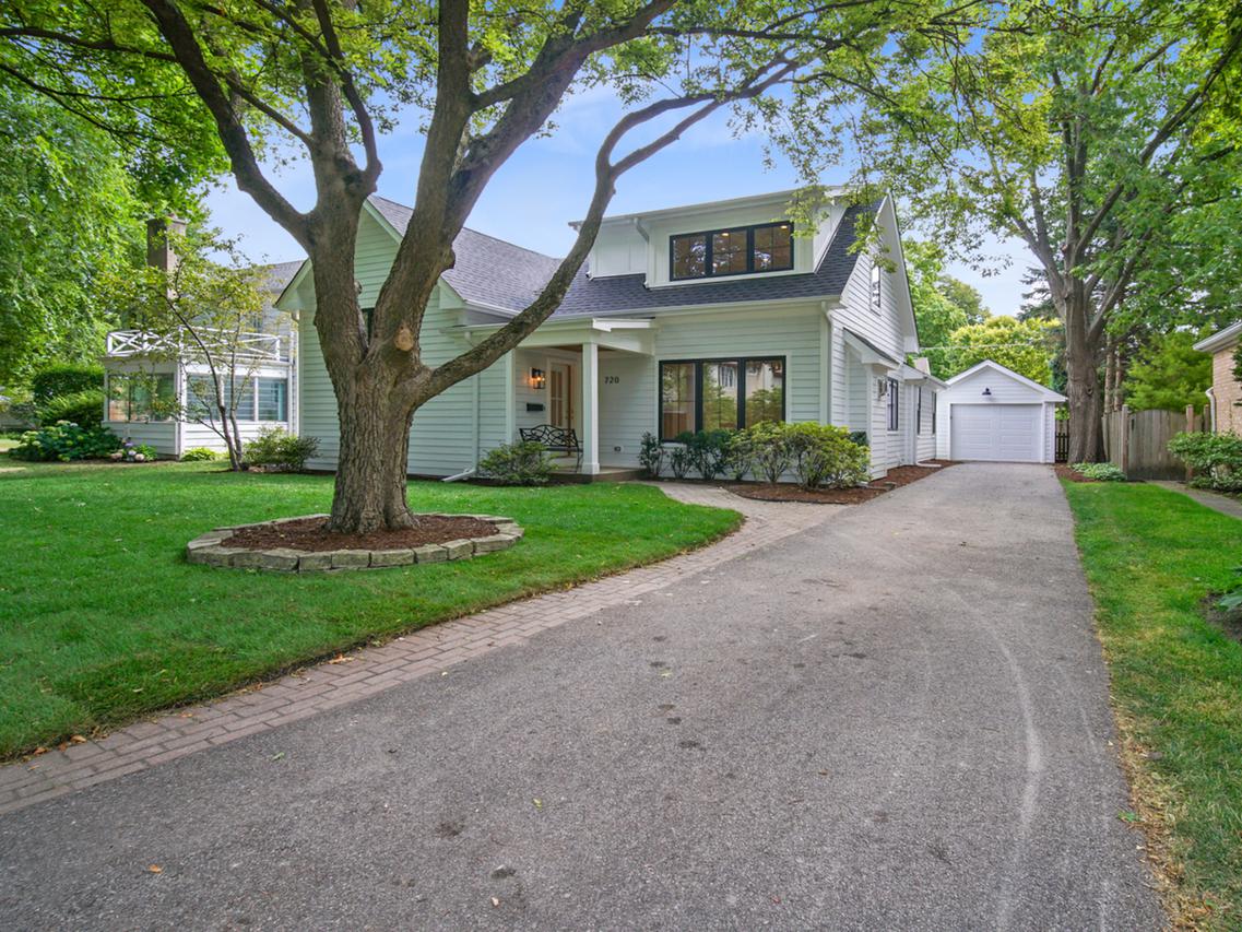 720 Ouilmette Ln., Wilmette, IL 60091