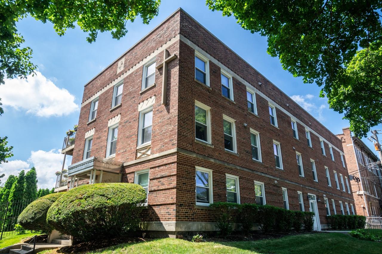 2600 W Winnemac St. #1B, Chicago, IL 60625