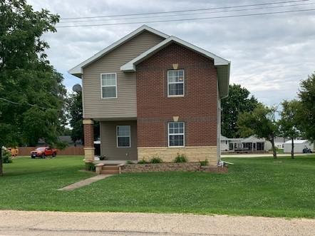 316 N Linn St., Kings, IL 61068