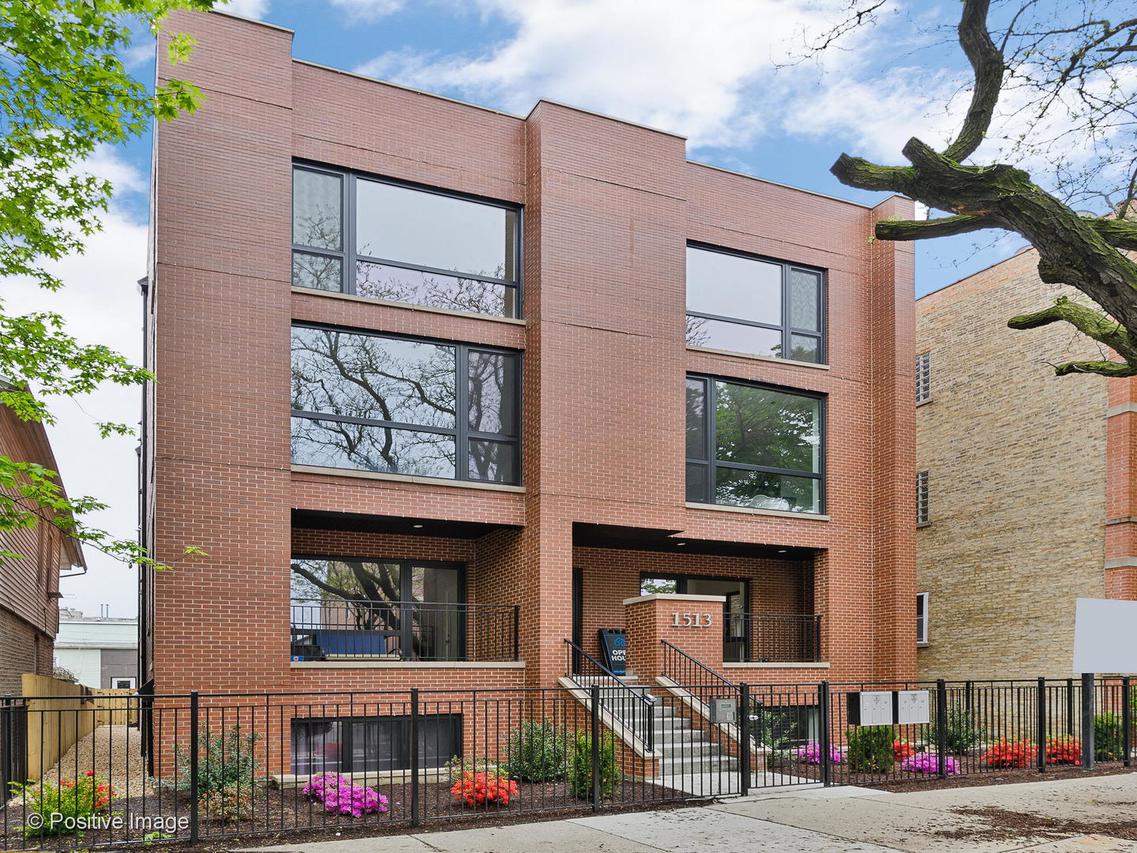 1513 W Ohio St. #2E, Chicago, IL 60642