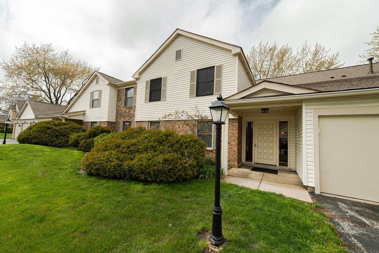 5106 Cheshire Rd. #D, Gurnee, IL 60031