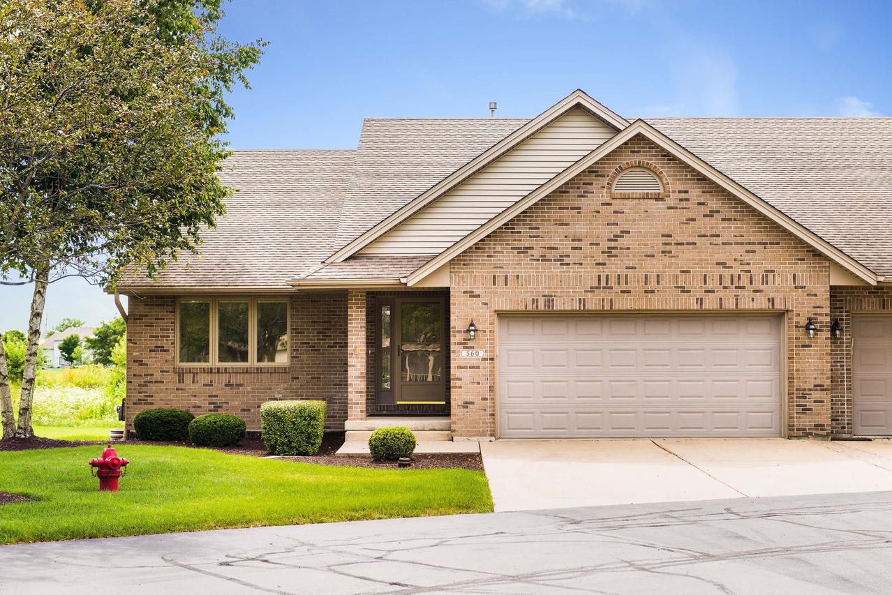 560 Katherine Cir., Dekalb, IL 60115
