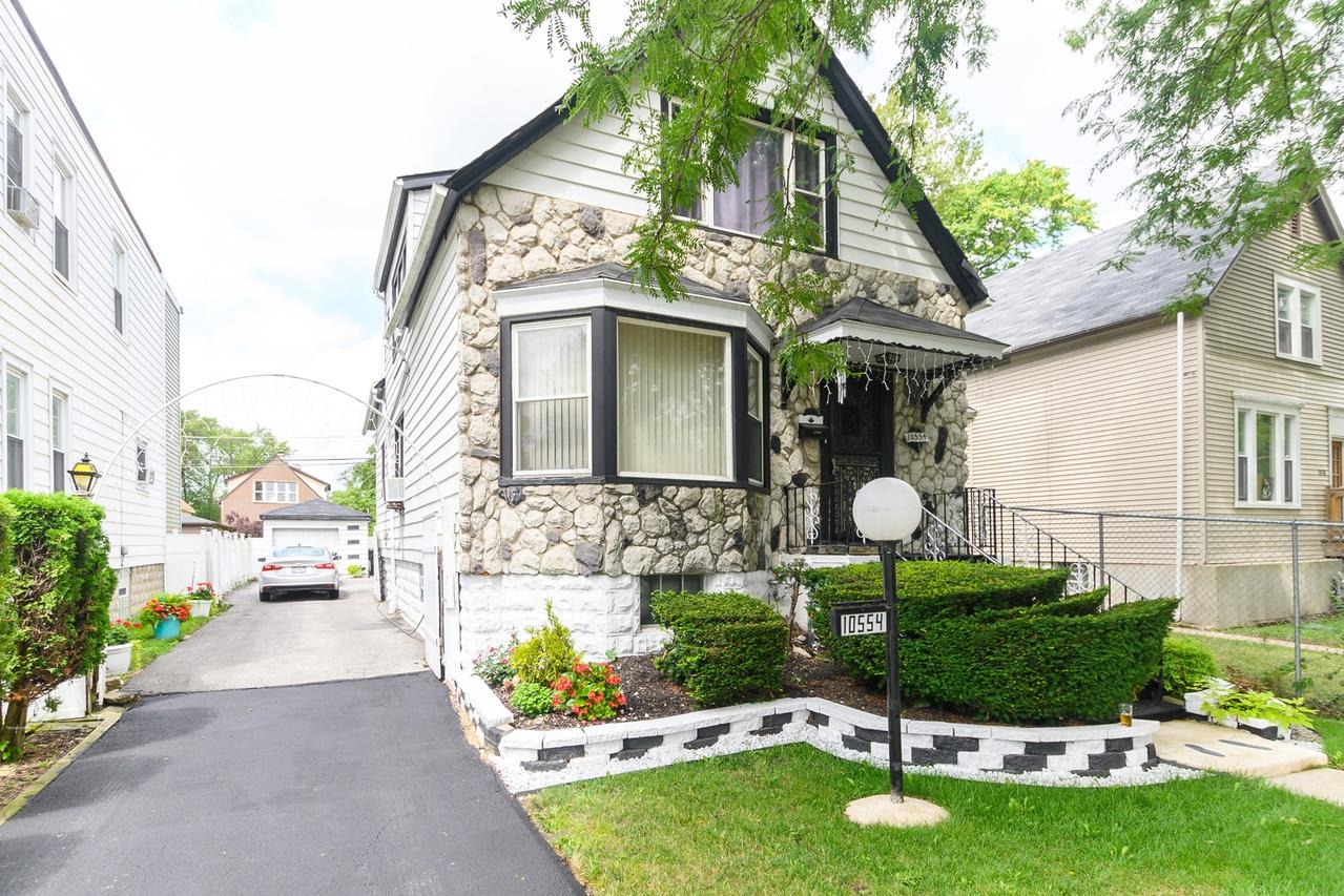 10554 S Lafayette Ave., Chicago, IL 60628