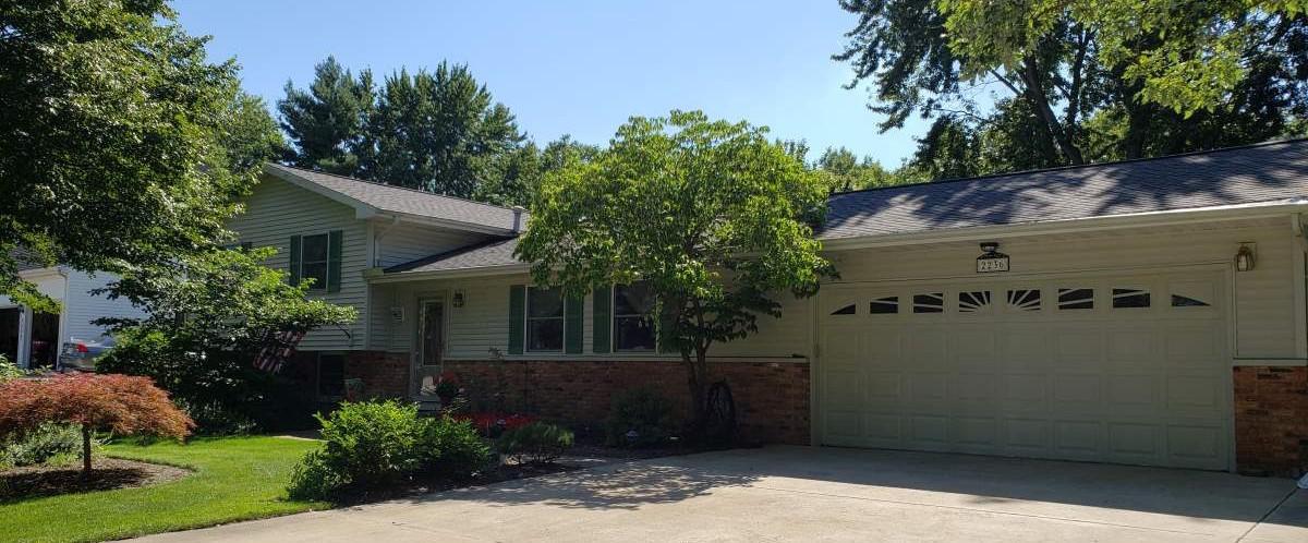 2236 Heather Hills Dr., St. Joseph, IL 61873