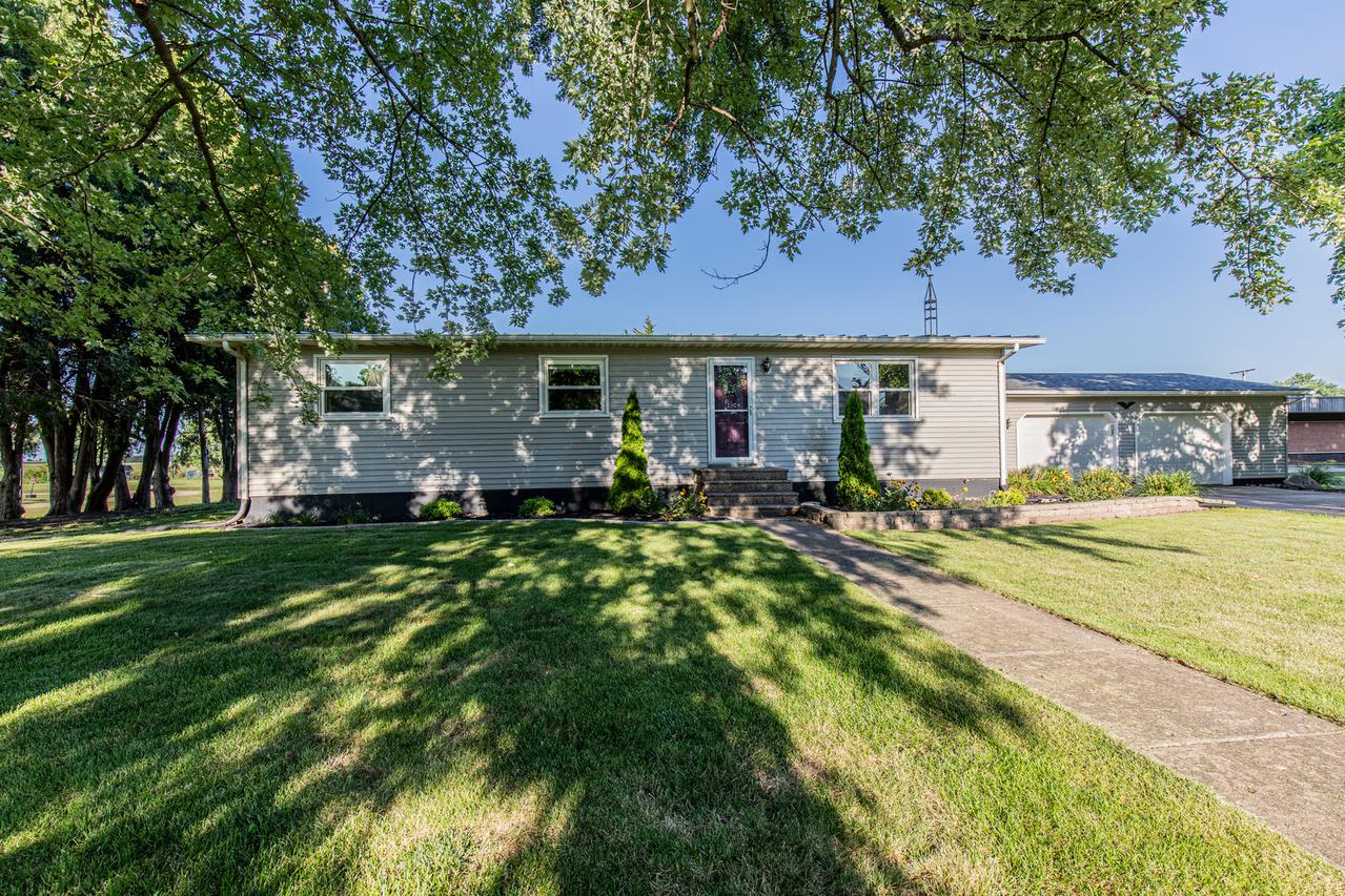 117 N Main St., Manlius, IL 61338