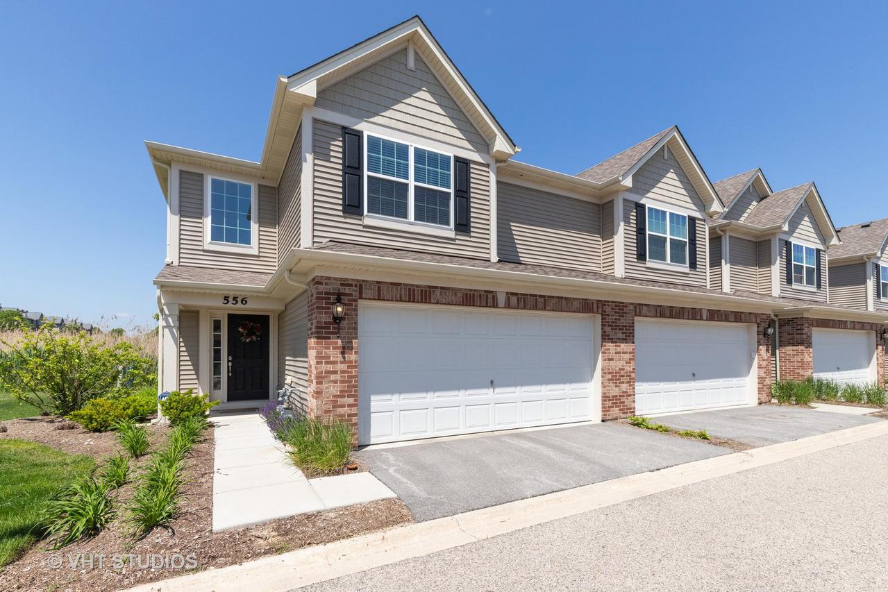 556 Silverton Dr., Grayslake, IL 60030