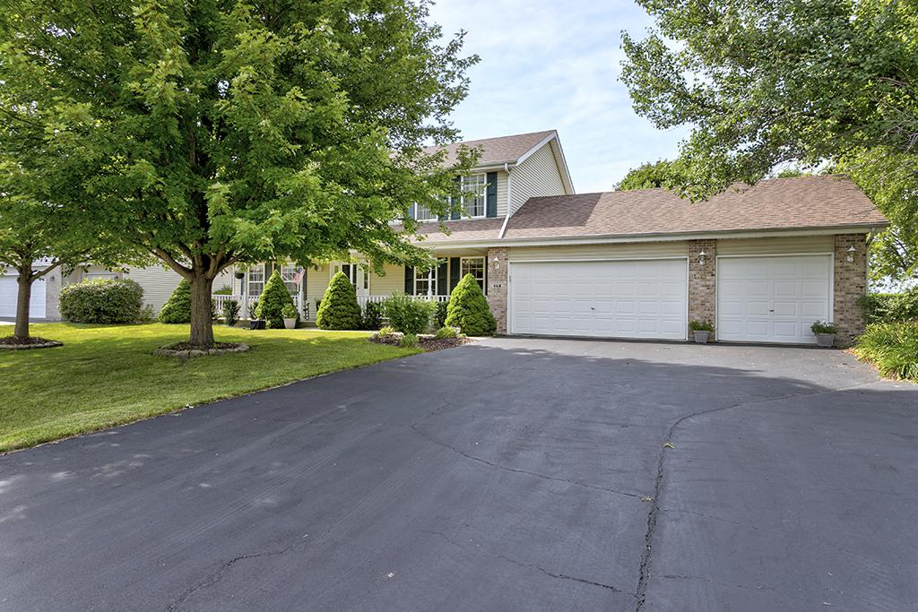 468 Santolina Dr., Roscoe, IL 61073