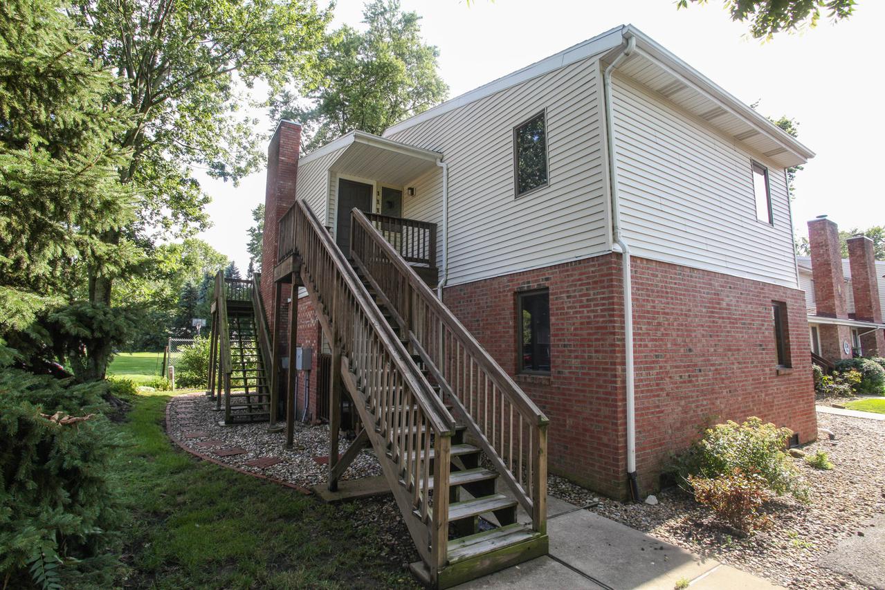 903 N Linden St. #111, Normal, IL 61761