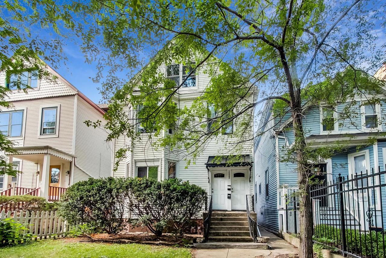 1522 W Hollywood Ave., Chicago, IL 60660