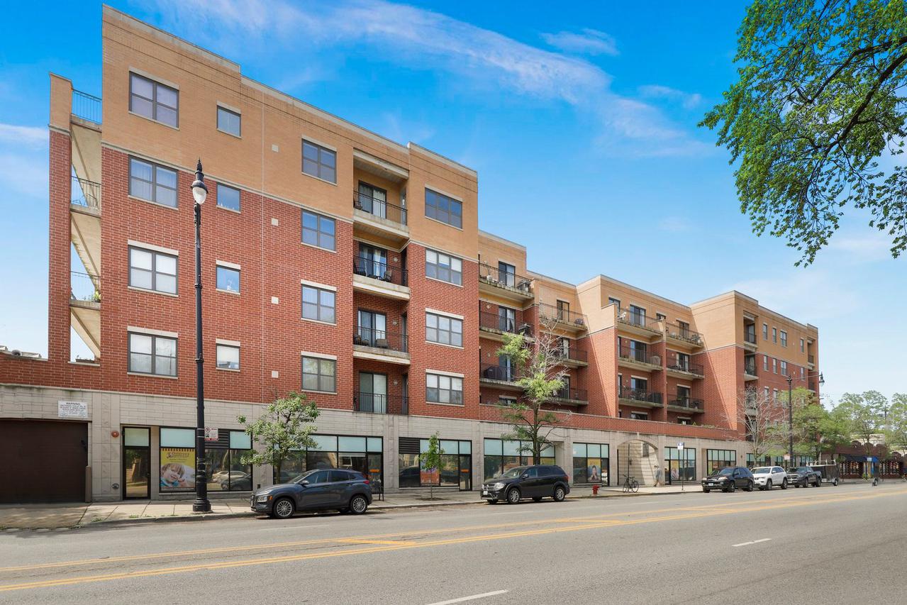 3125 W Fullerton Ave. #207, Chicago, IL 60647