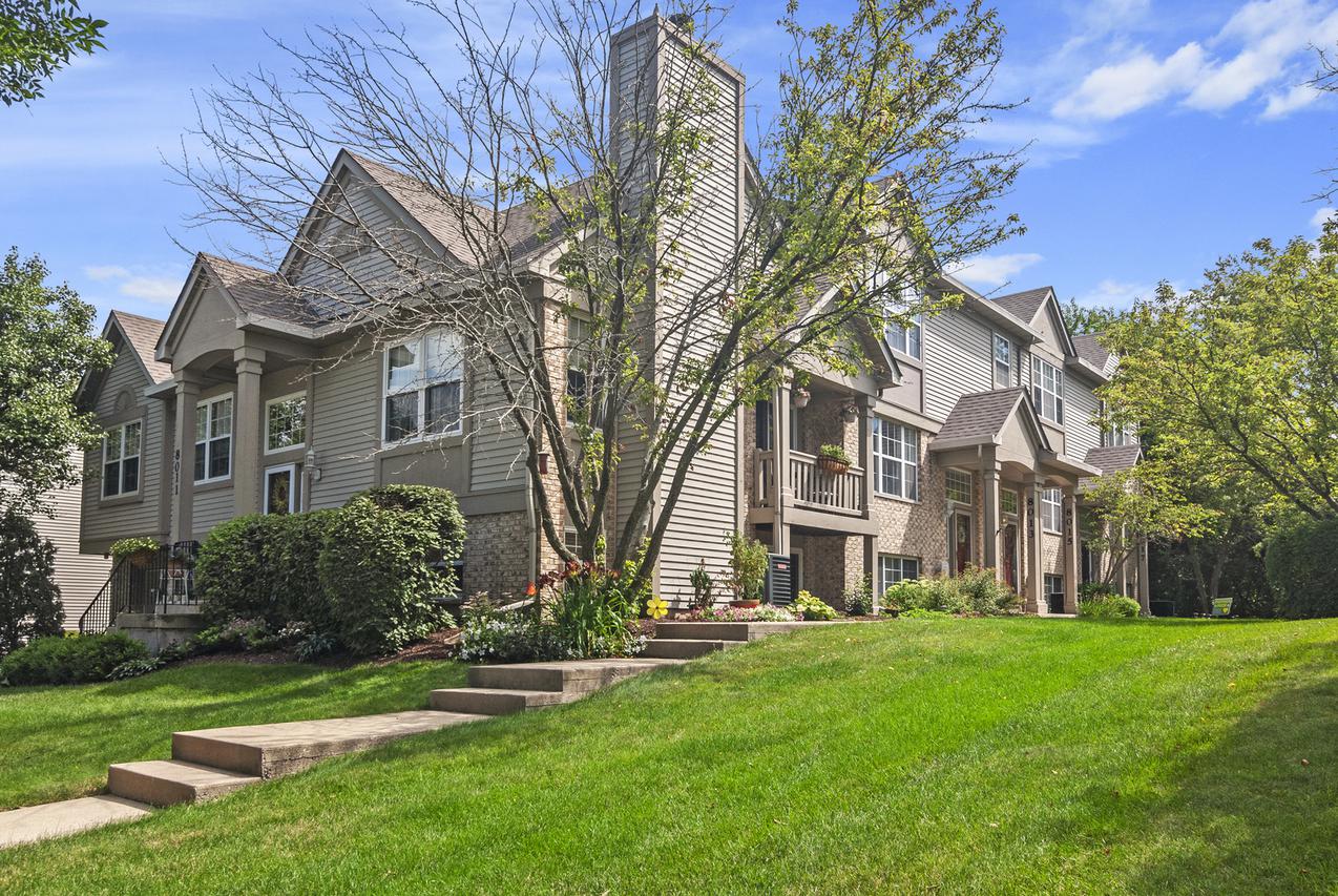 8013 Windsor Dr., Darien, IL 60561