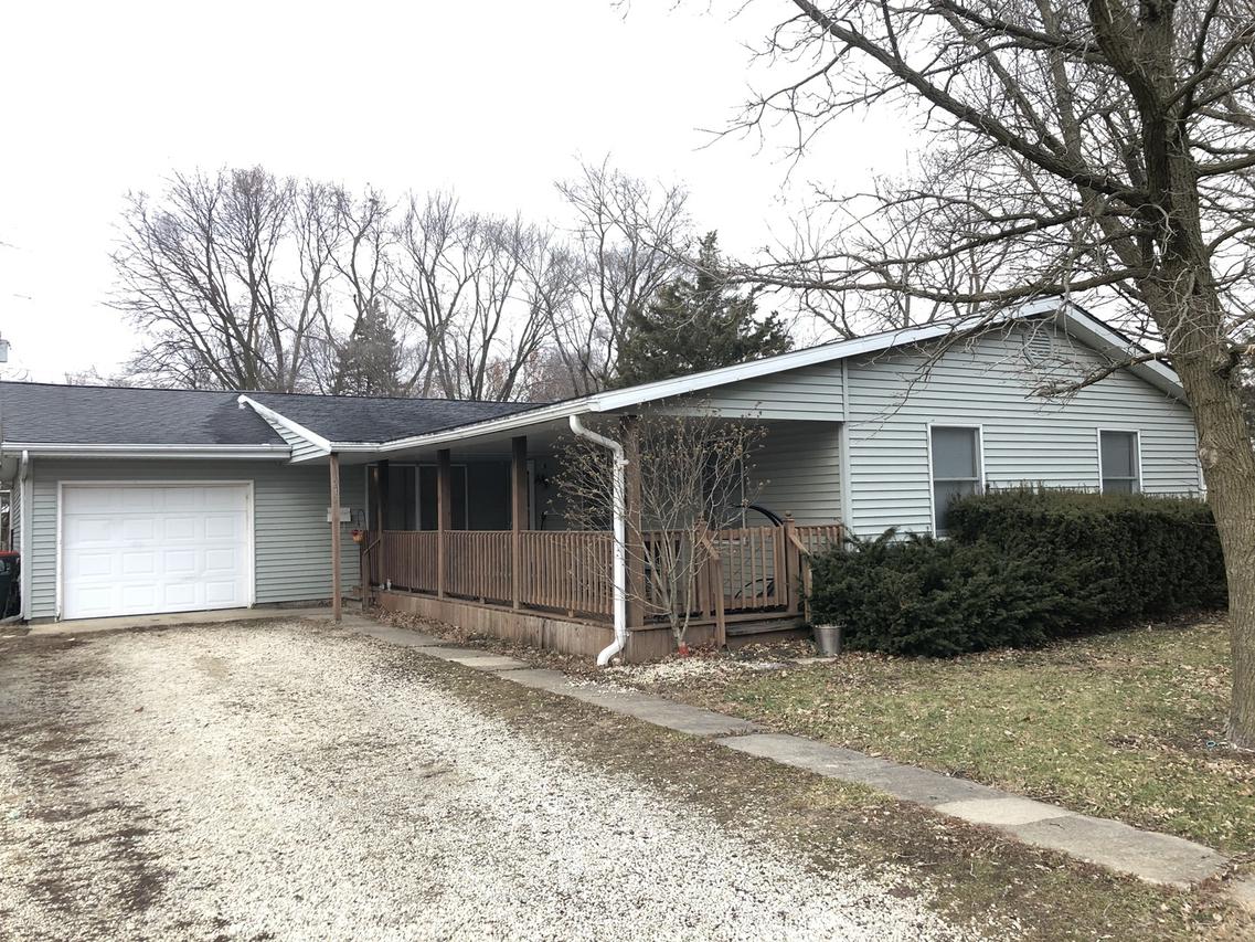 217 E Fulton St., Paxton, IL 60957