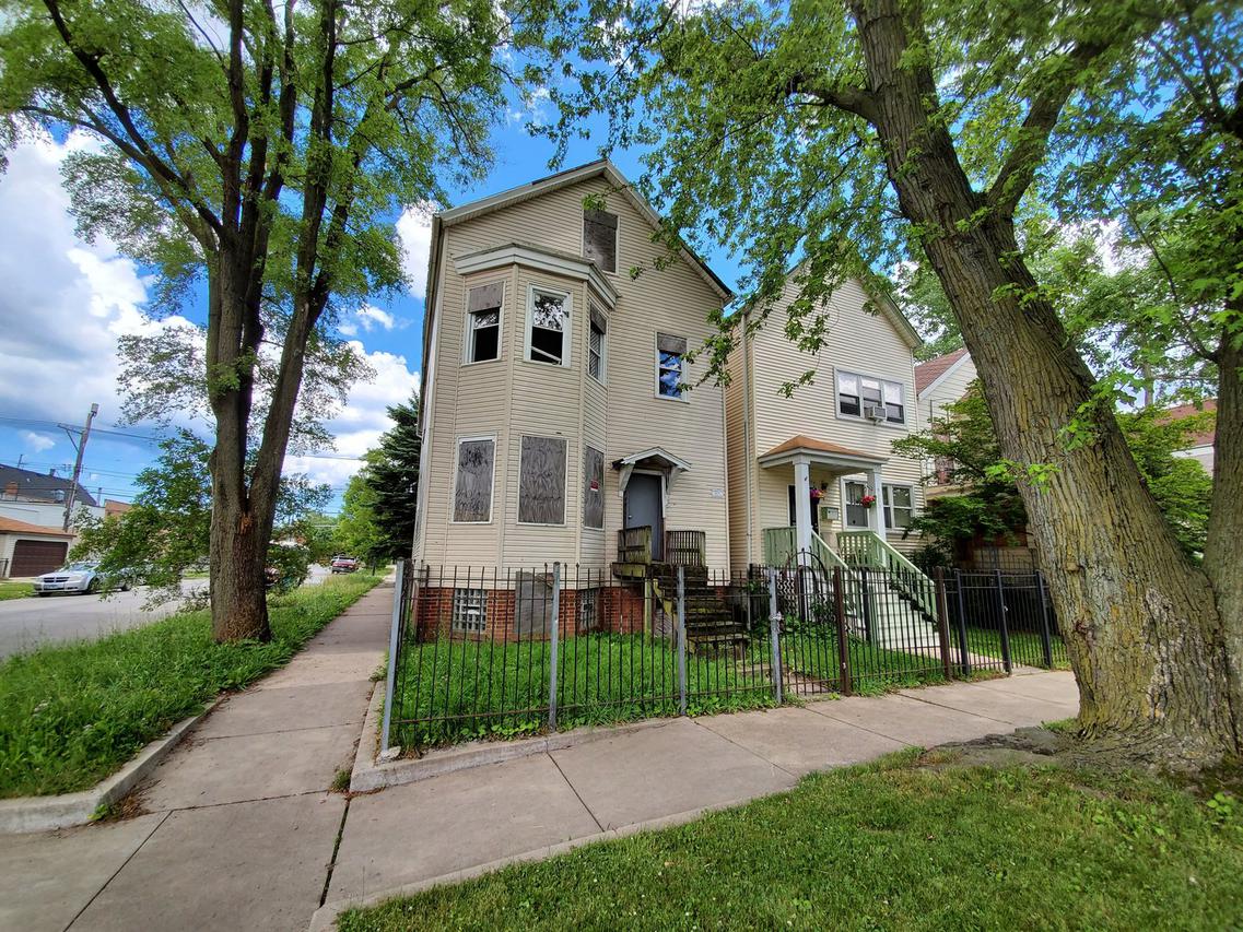 5301 S Marshfield Ave., Chicago, IL 60609