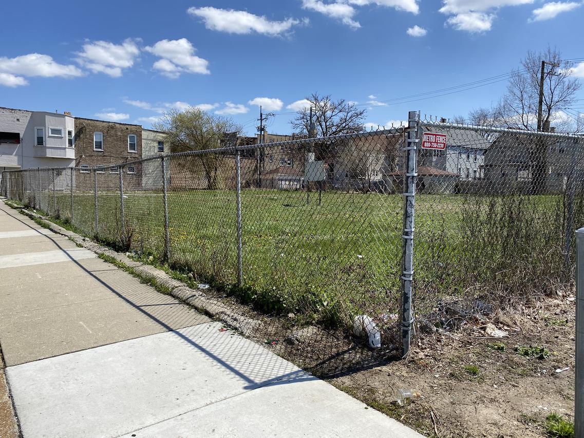 5815 W Chicago Ave., Chicago, IL 60651