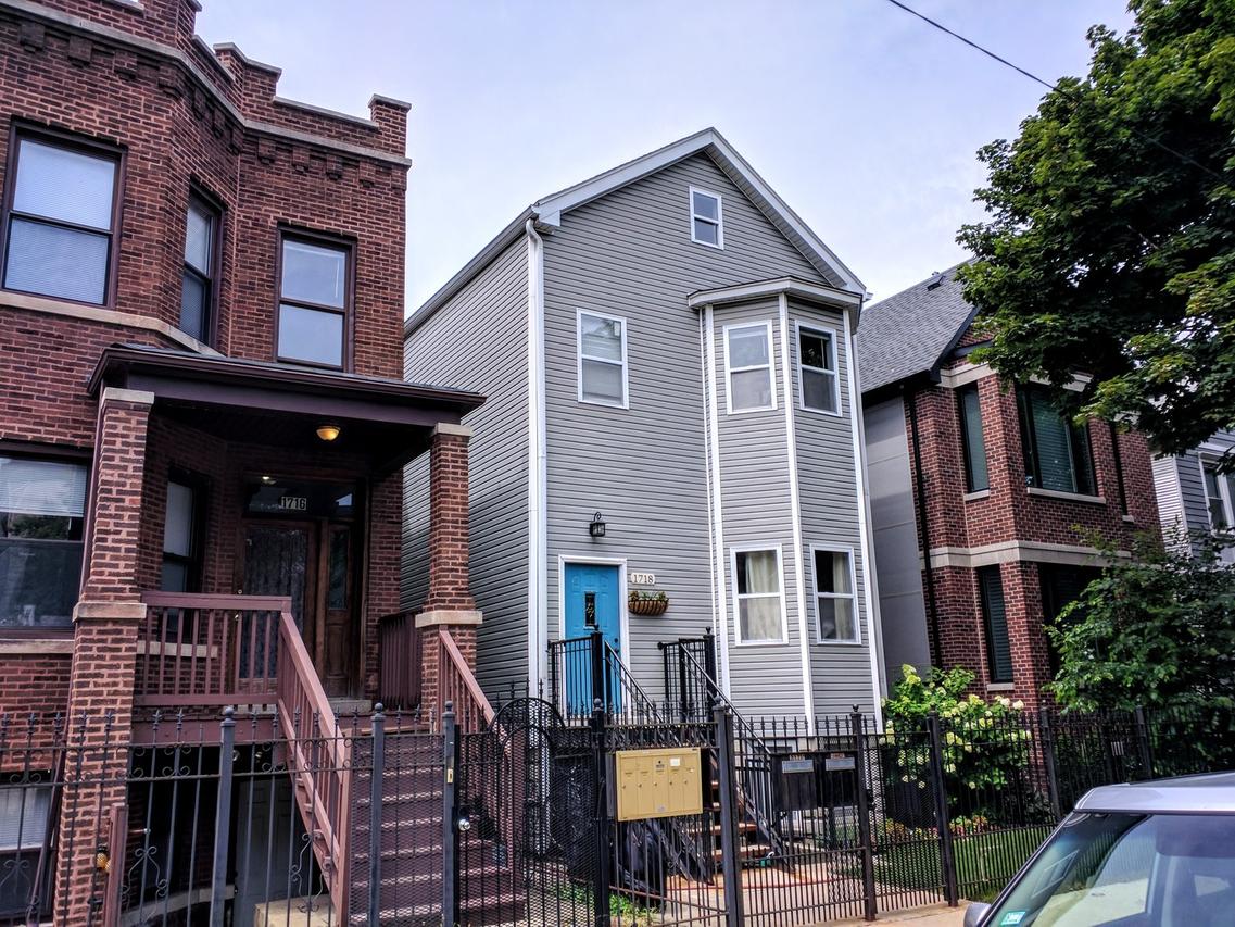 1718 N Campbell Ave., Chicago, IL 60647