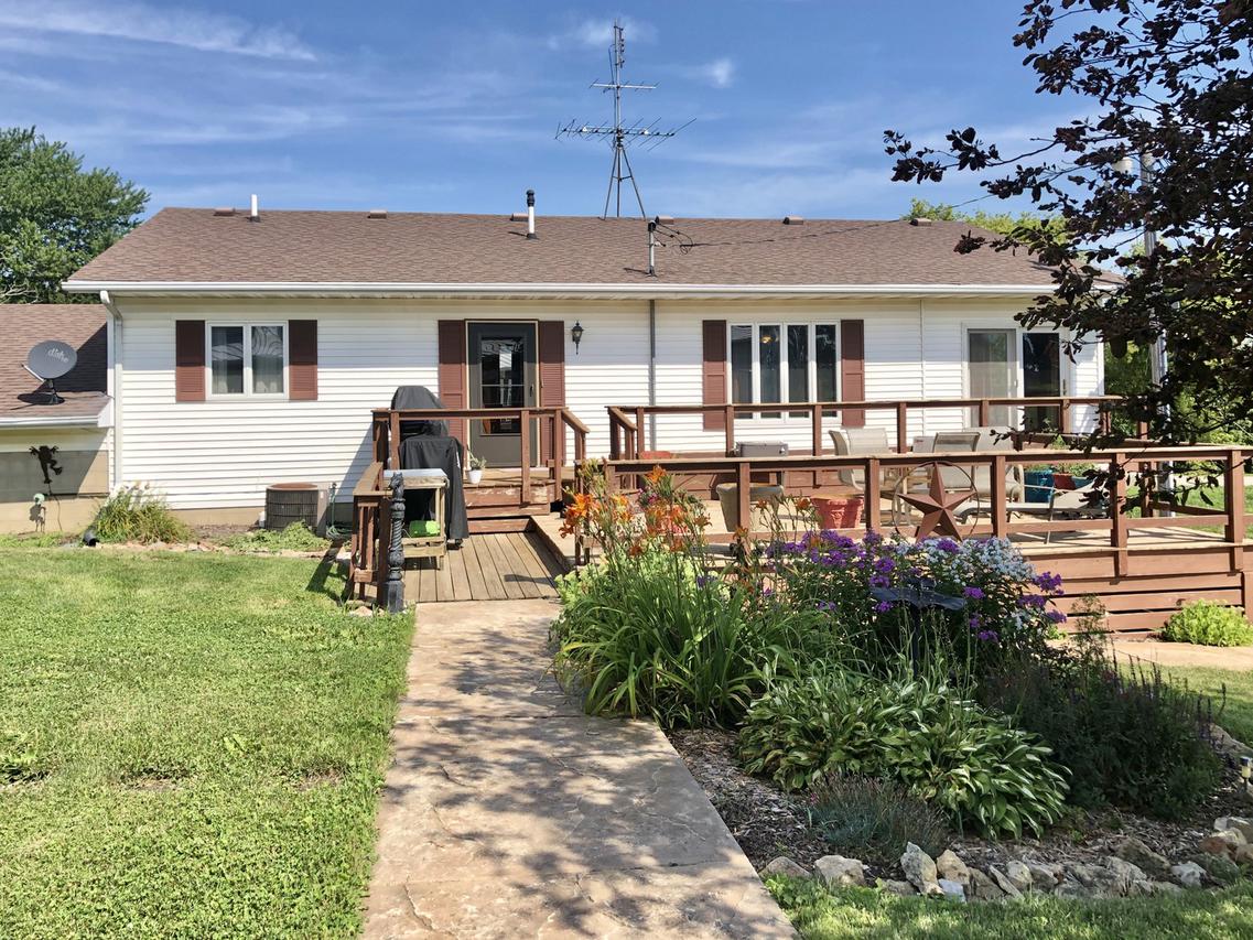 14071 W Milledgeville Rd., Polo, IL 61064