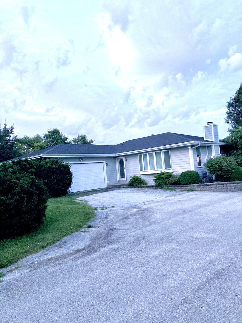 25045 S Center Rd., Frankfort, IL 60423
