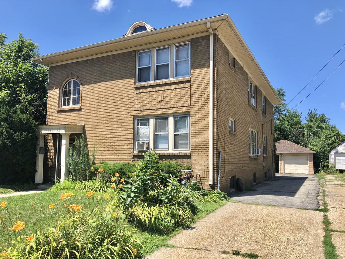 1218 22nd Ave., Rockford, IL 61104