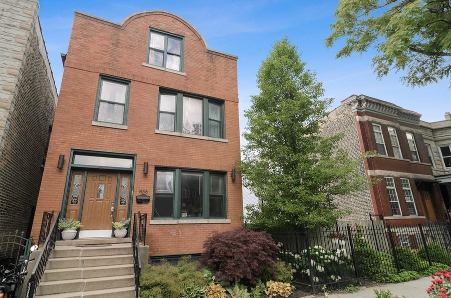 836 N Mozart St., Chicago, IL 60622