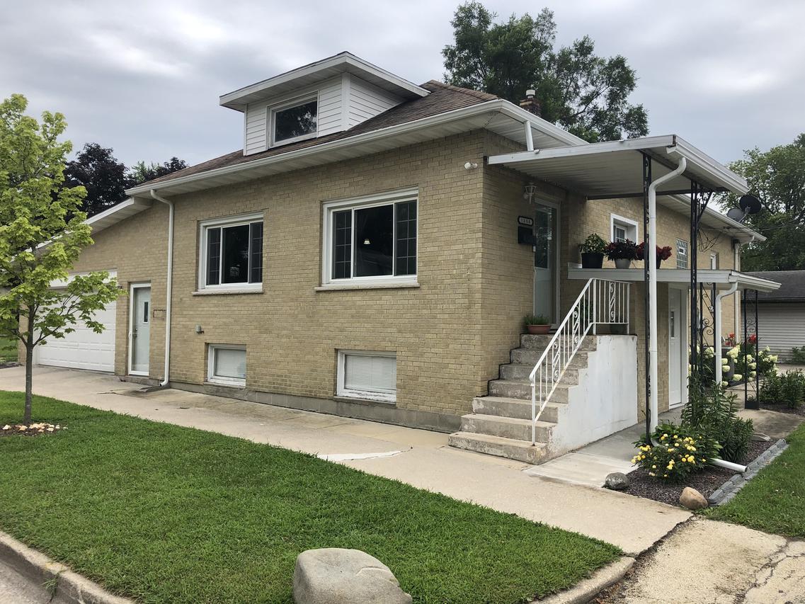 1354 E Eagle St., Kankakee, IL 60901