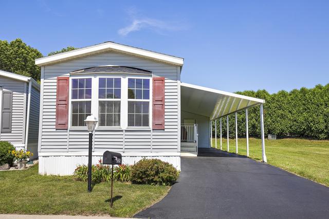 225 Forestview Dr., Crystal Lake, IL 60014
