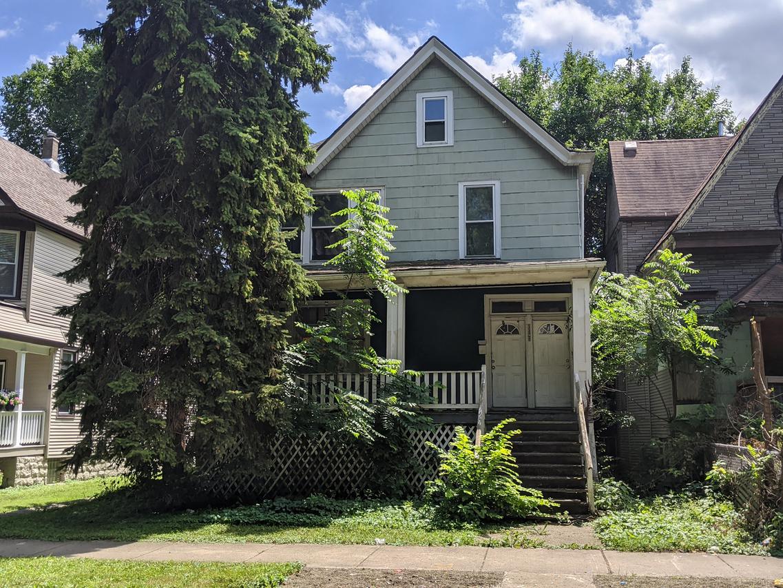 5329 W Ferdinand St., Chicago, IL 60644