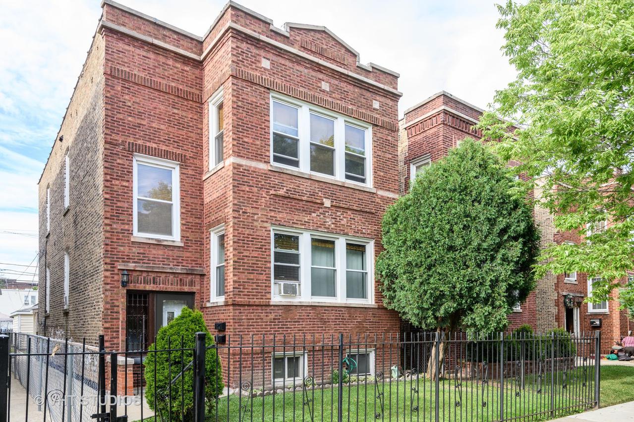 3140 W Eastwood Ave., Chicago, IL 60625