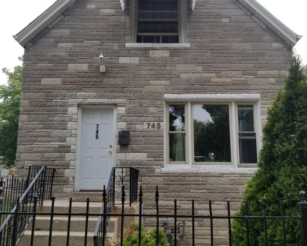 745 N Saint Louis Ave., Chicago, IL 60624