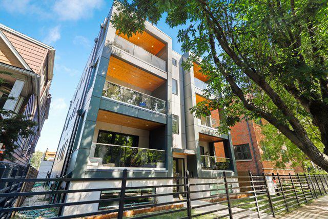 3105 N Damen Ave. #2N, Chicago, IL 60618