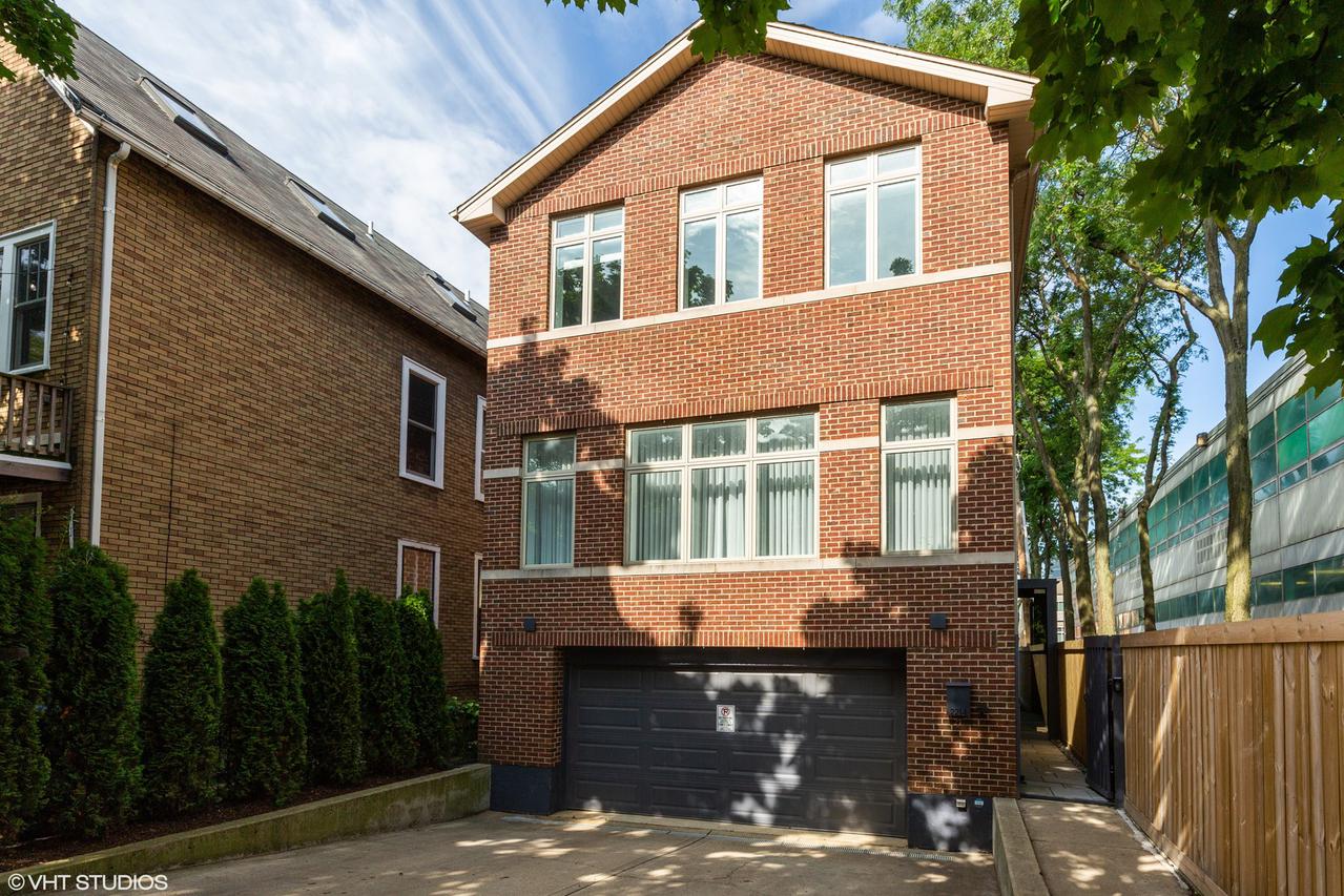 2214 N Rockwell St., Chicago, IL 60647