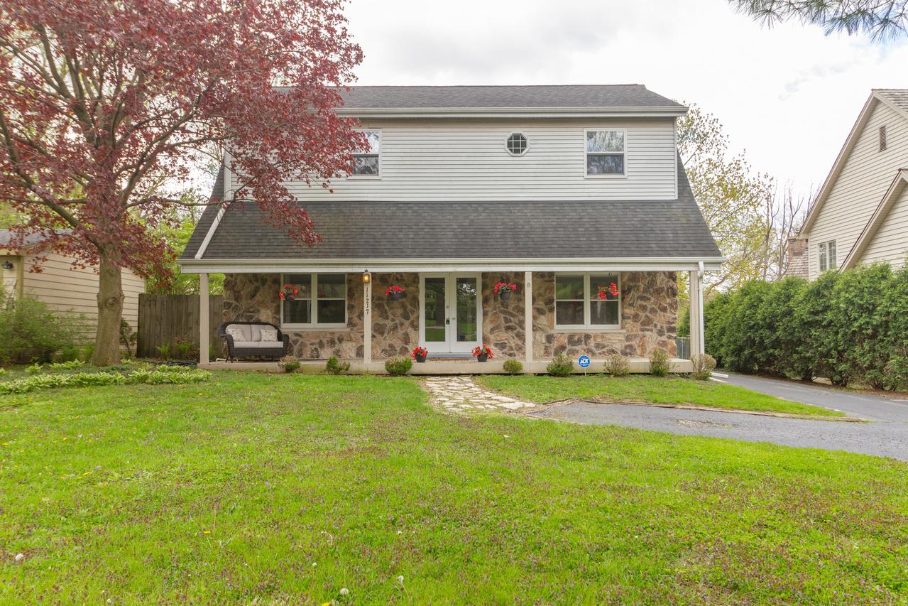 11217 Hiawatha Ln., Indian Head Park, IL 60525