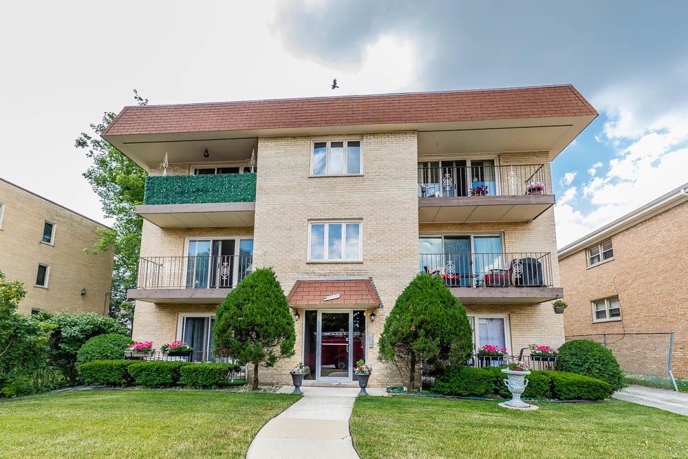 6111 W Leland Ave. #202, Chicago, IL 60630