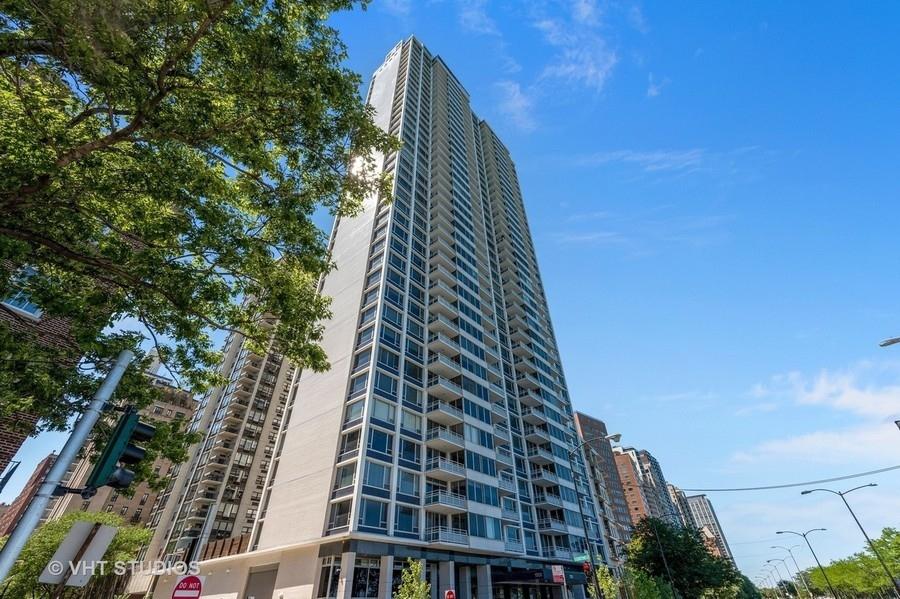 1300 N Lake Shore Dr. #24A, Chicago, IL 60610