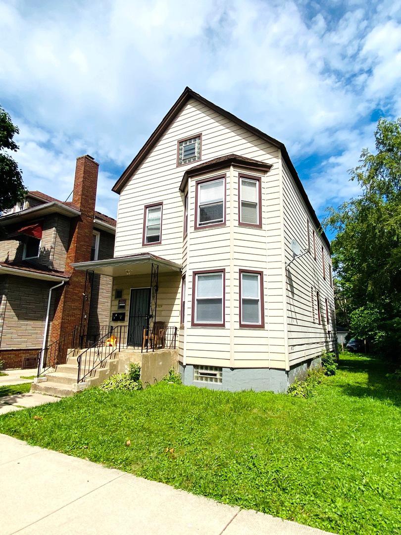 8329 S Burnham Ave., Chicago, IL 60617
