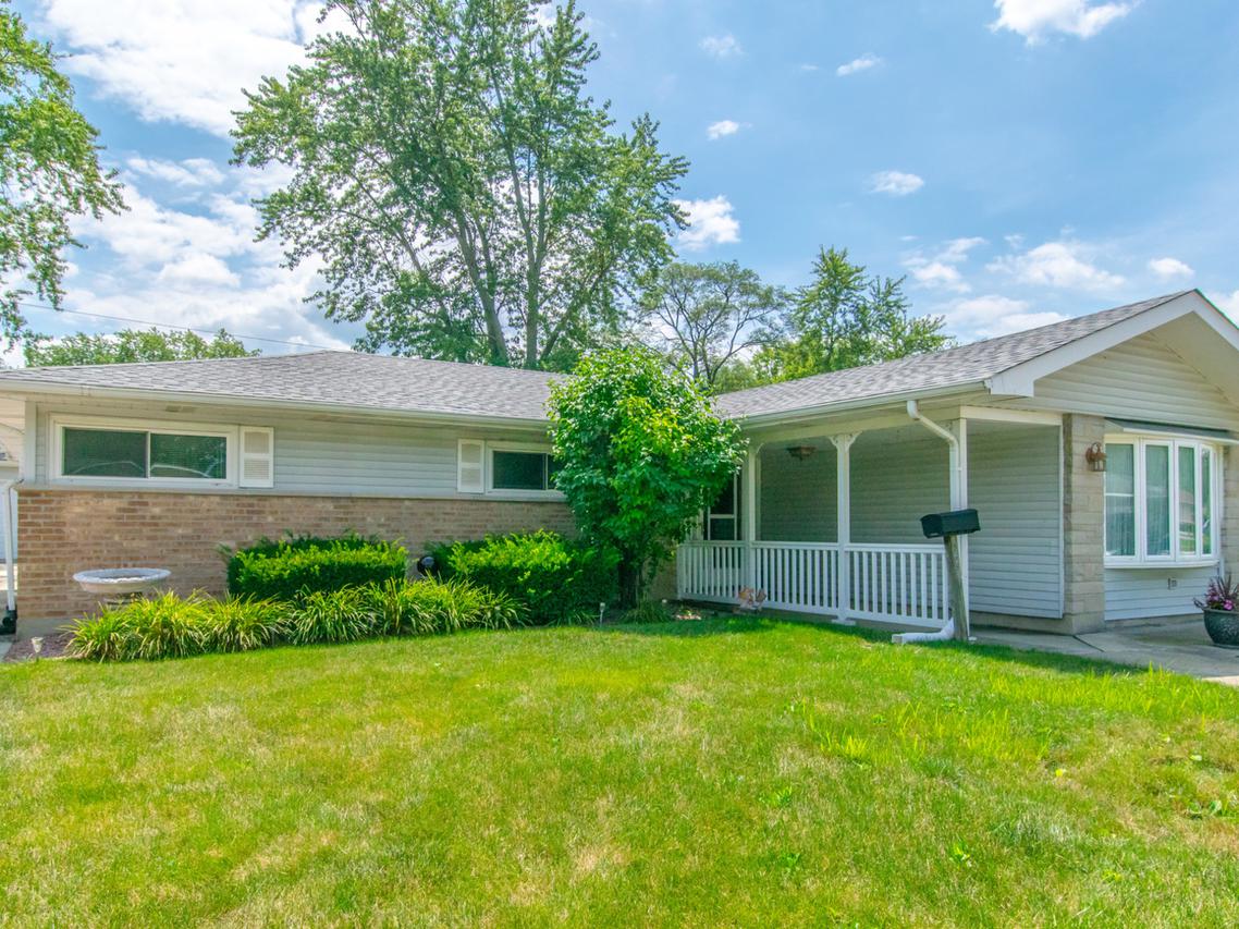 369 Winona St., Park Forest, IL 60466