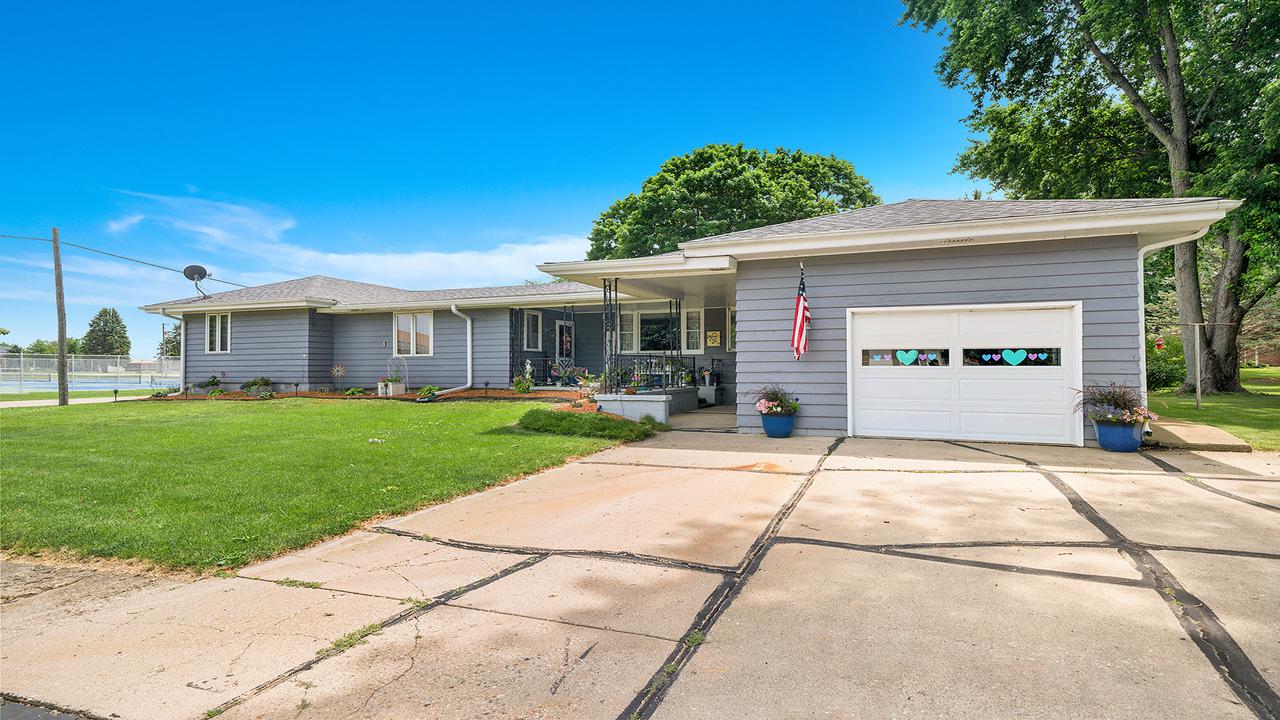 611 E Colden St., Polo, IL 61064