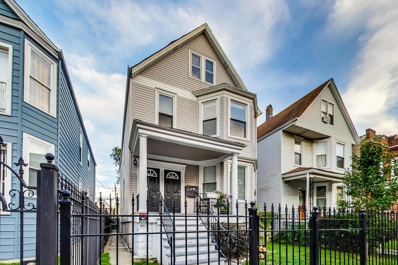 2911 N Lawndale Ave., Chicago, IL 60618