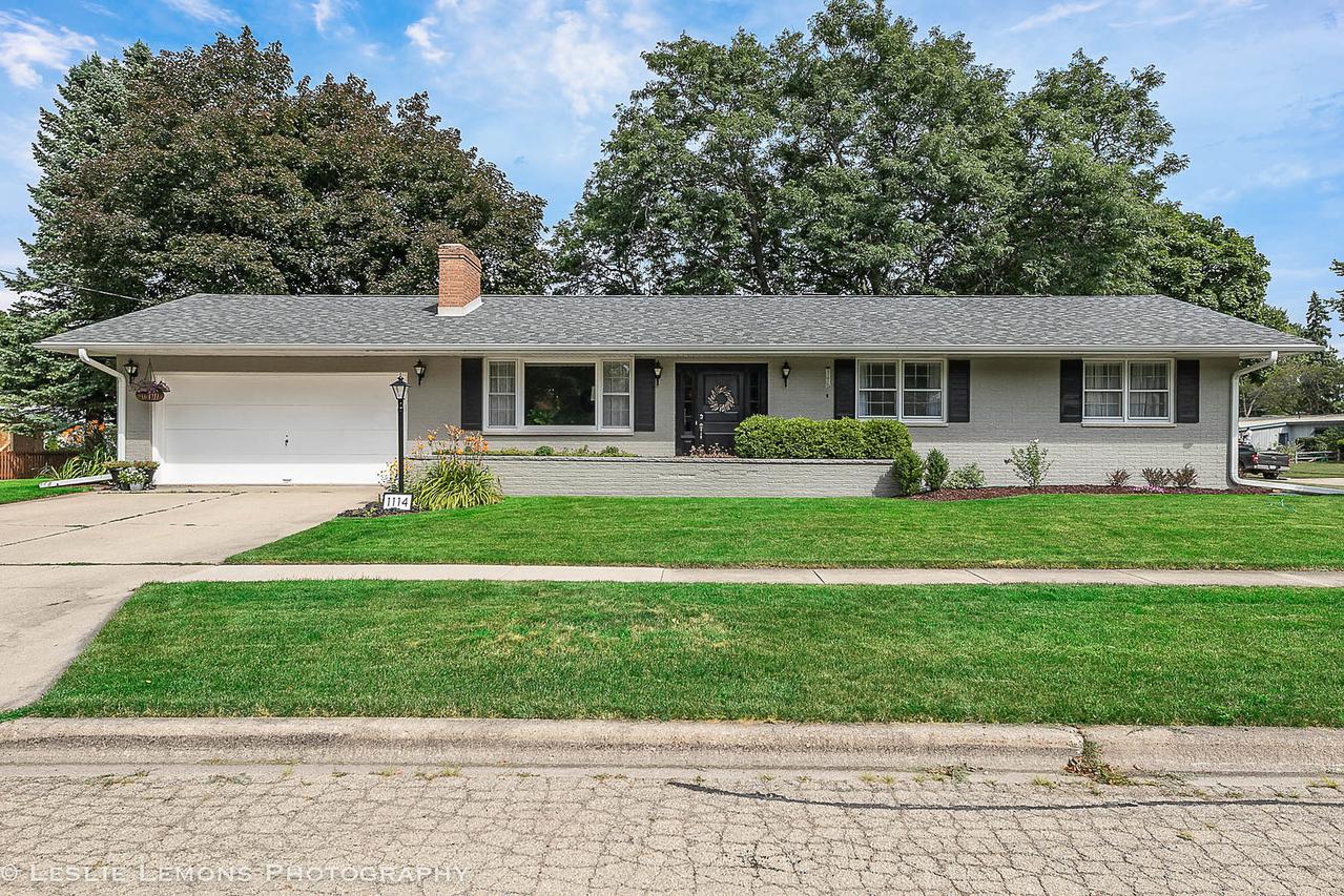1114 Gifford St., Dekalb, IL 60115