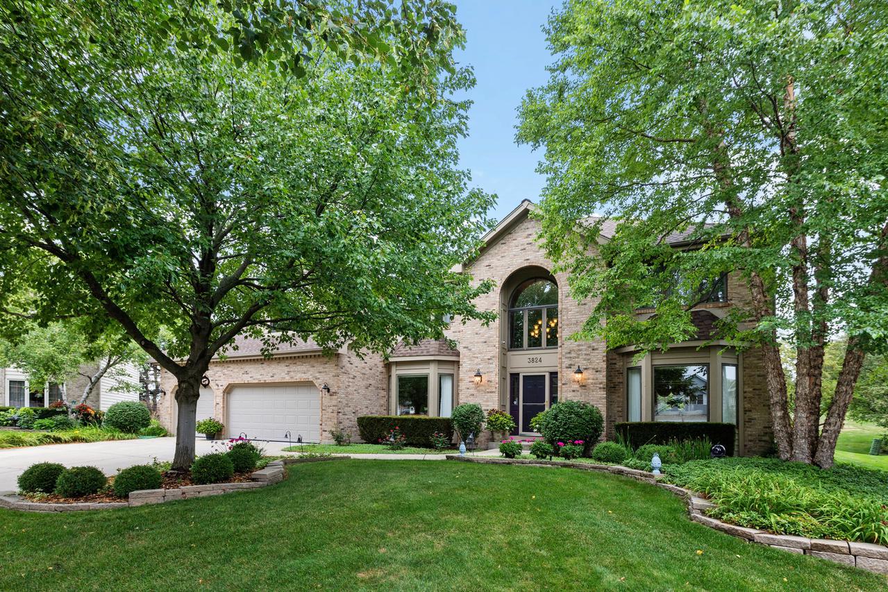 3824 Fossil Creek Ct., Naperville, IL 60564