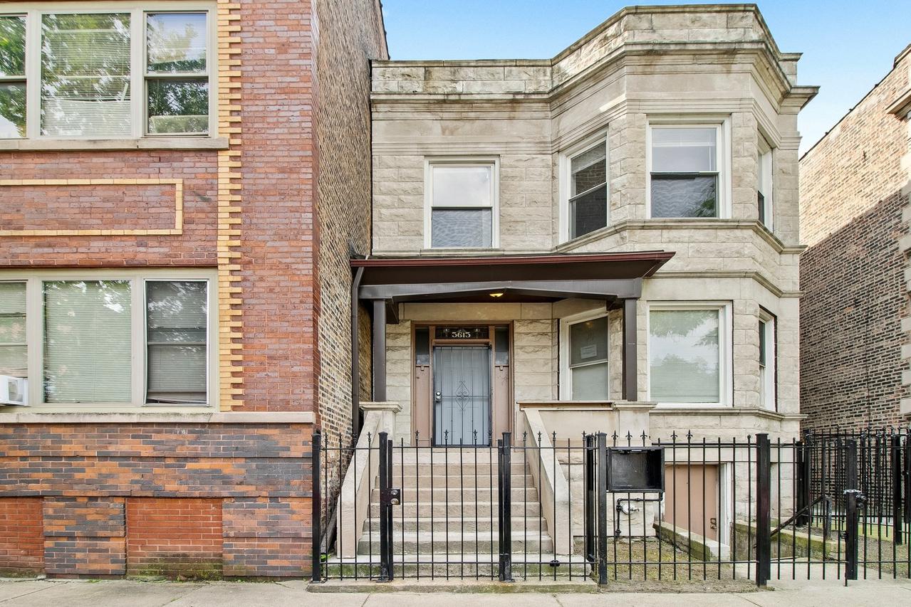 3613 W Grenshaw St., Chicago, IL 60624