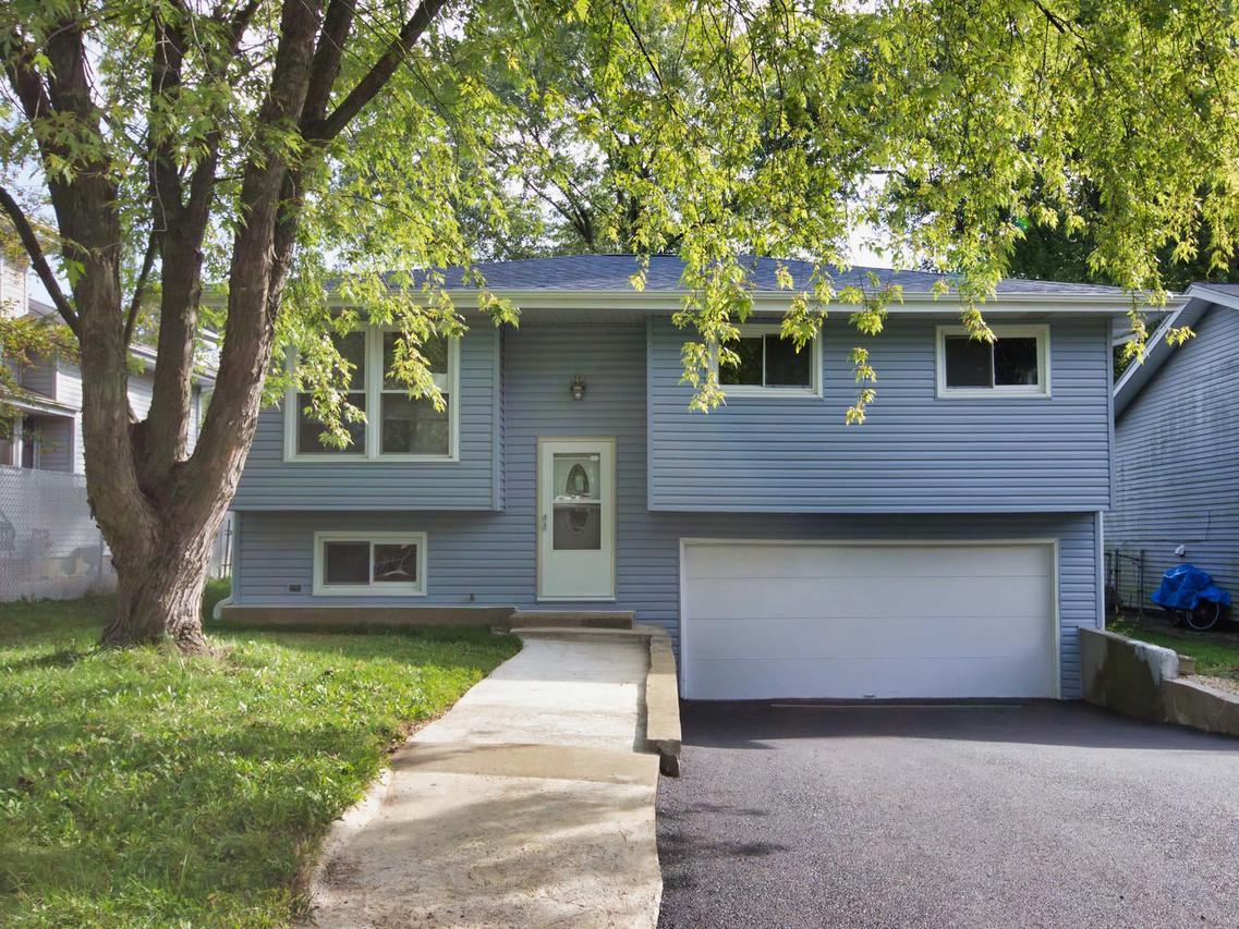 0N067 Cottonwood Dr., Wheaton, IL 60187